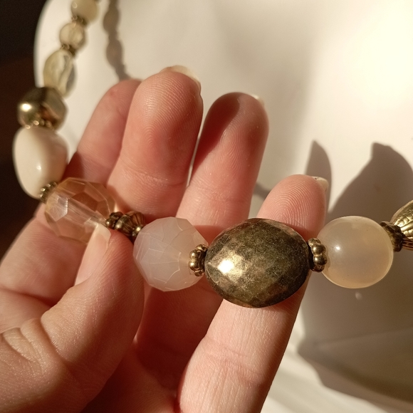 Off White and Brass Necklace - Picture 5 of 17